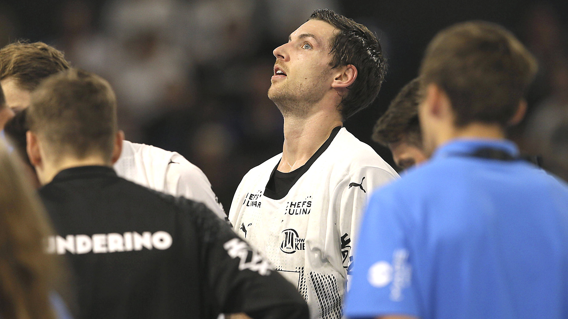 Frust bei Hendrik Pekeler vom THW Kiel © IMAGO / Claus Bergmann 